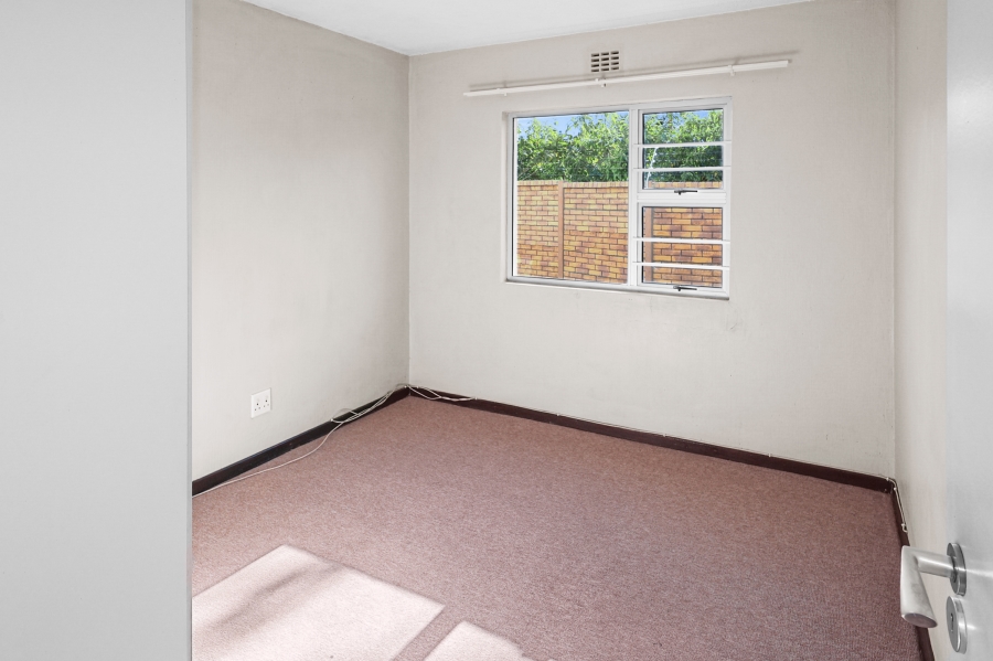 To Let 2 Bedroom Property for Rent in Beacon Bay Eastern Cape